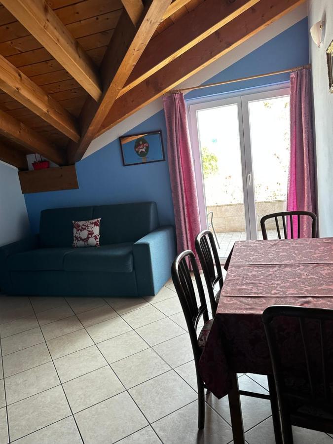 Residence Laguna Beach Pianello Del Lario Ngoại thất bức ảnh