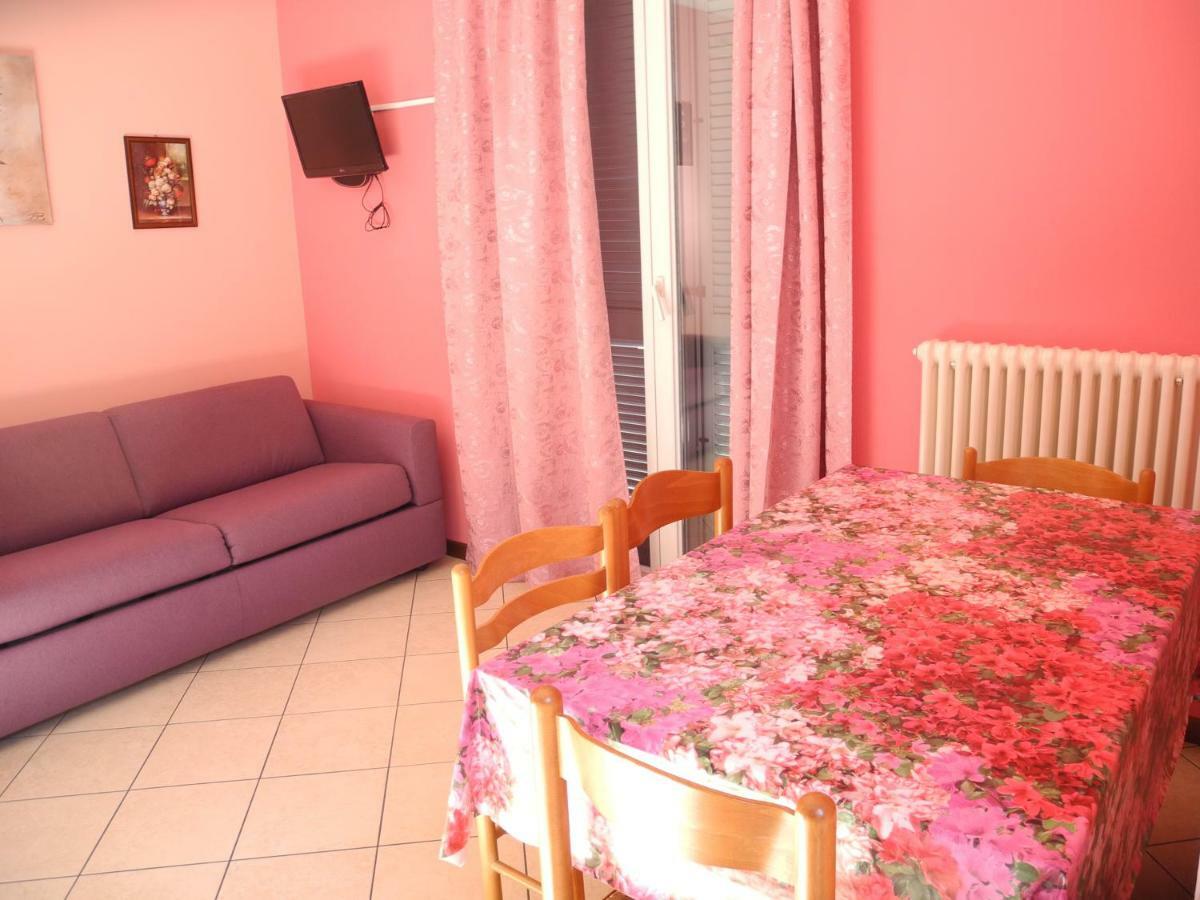 Residence Laguna Beach Pianello Del Lario Ngoại thất bức ảnh